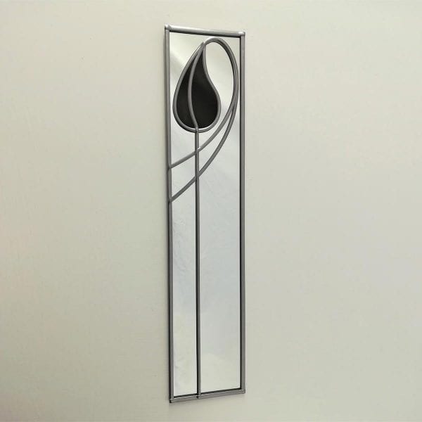 Dippen Tulip Mirror - Gift Boxed - Image 3